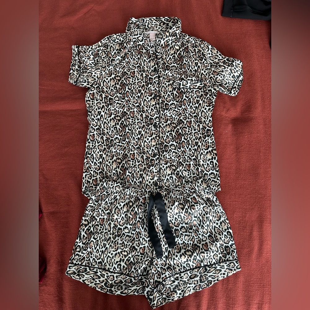 Victoria’s Secret cheetah pajama set